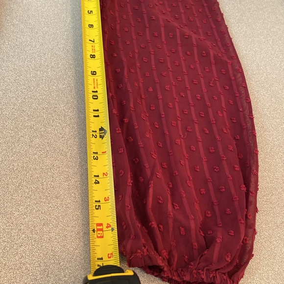 C+D+M Collection. Ladies deep v-neck dress. Size M - Picture 5 of 9